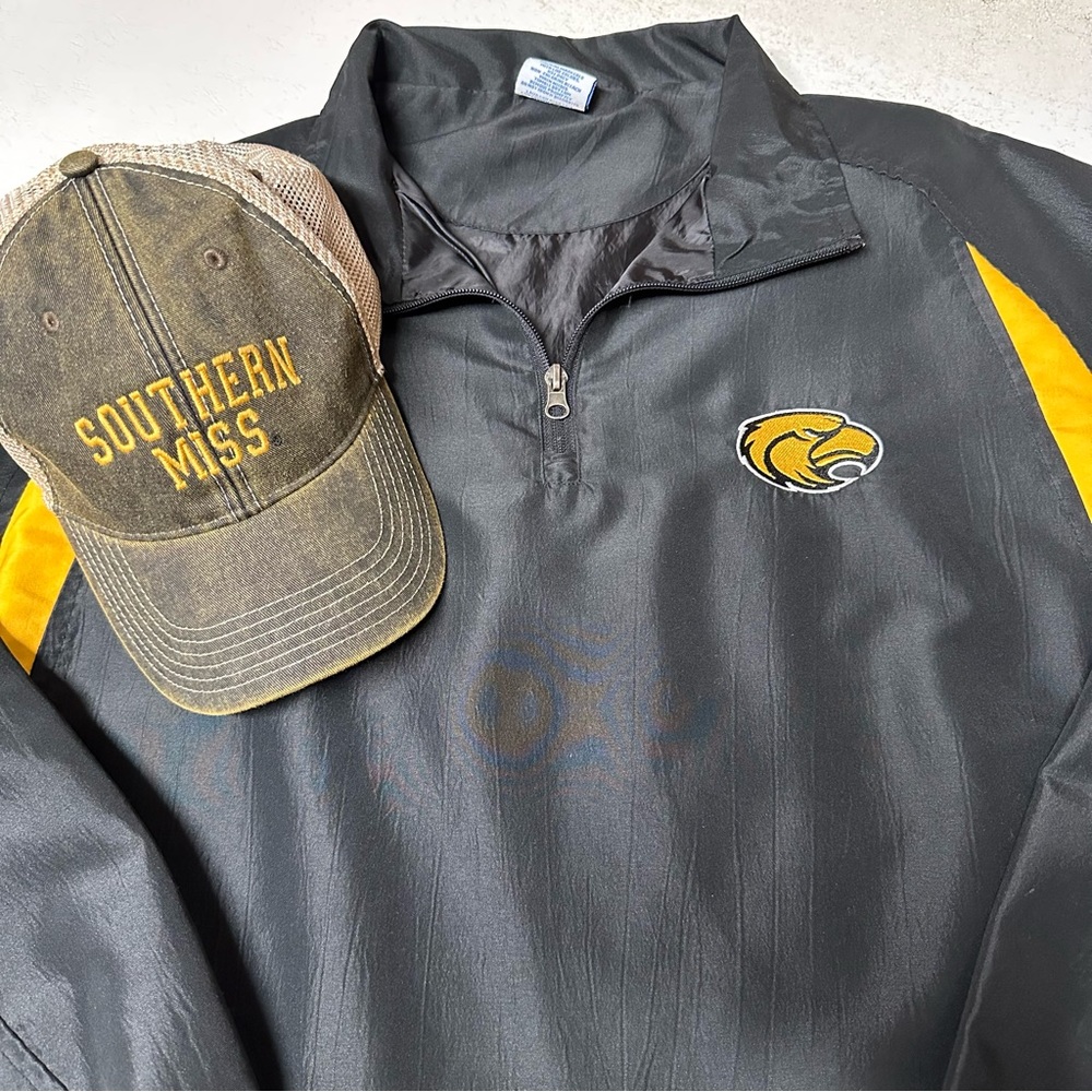 Southern Miss Golden Eagles Quarter-Zip Pullover Jacket & Legacy Hat Combo
